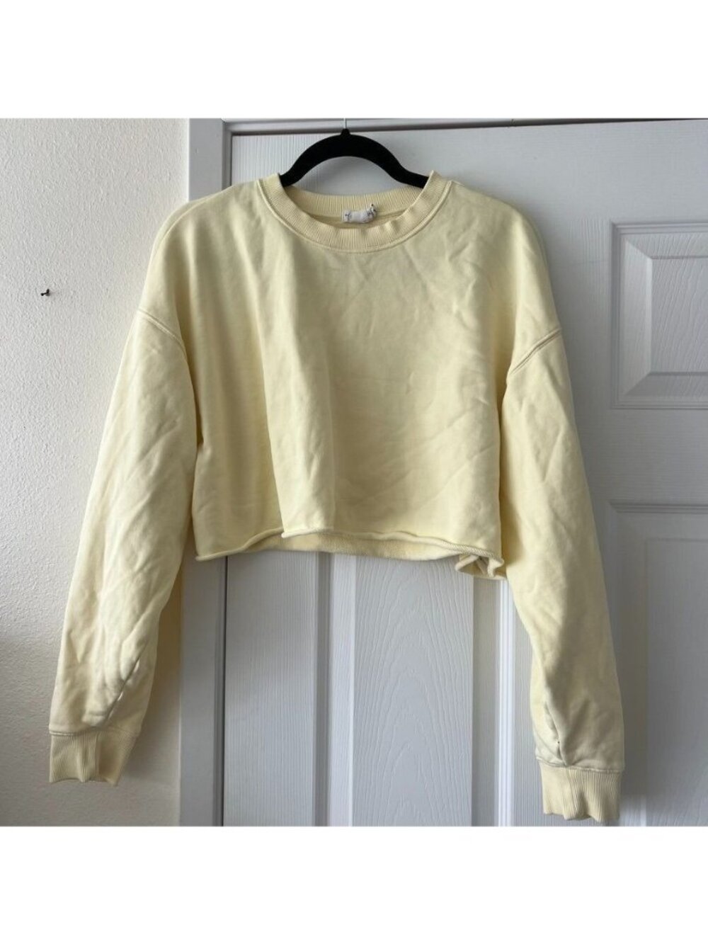 Good American Cotton Butter Yellow Cropped Crewneck Sweater Size Medium